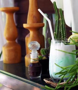 Tom Kha-lins Cocktail